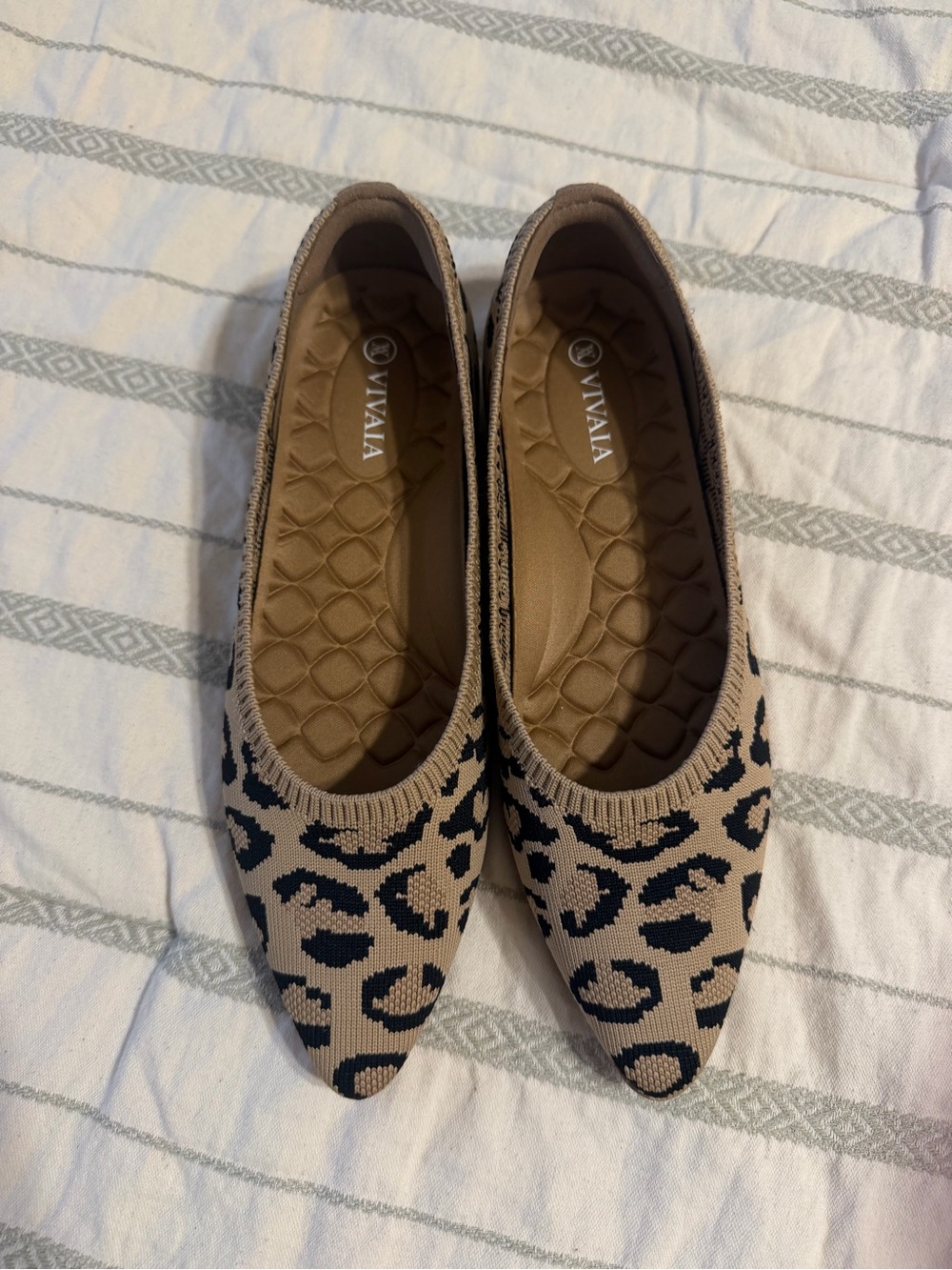 VIVAIA Beige Leopard Knit Pointed-Toe Flats